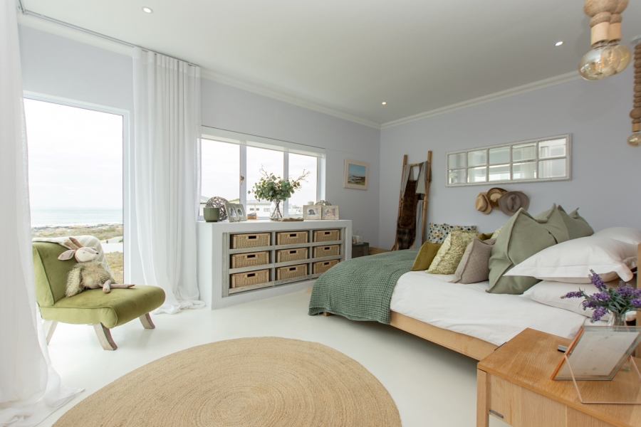 4 Bedroom Property for Sale in Sandy Point Western Cape